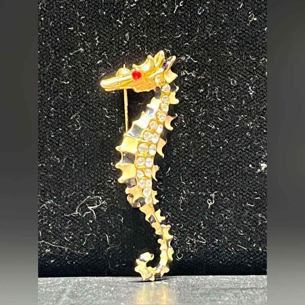 Vintage Enamel Rhinestone Seahorse Pin Sparkles Gold Brooch with Rhinestones